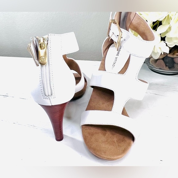 Adrienne Vittadini T-strap Sandal, Wooden Heel, Color White, Size 7.5 - Picture 2 of 10
